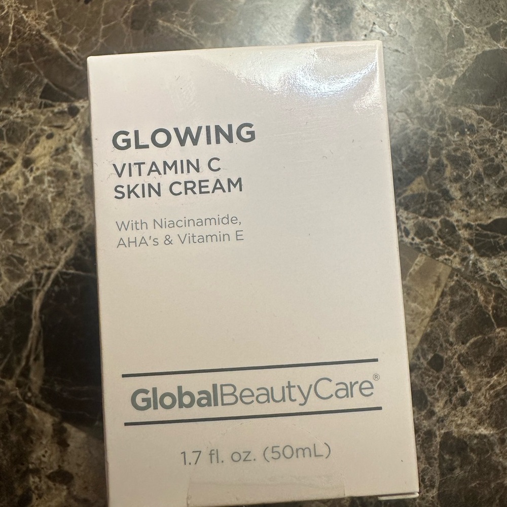 White Vitamin C Moisturizer by